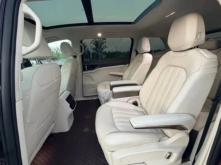 VOLKSWAGEN VILORAN 2023 VILORAN 330TSI LUXURY 2023
