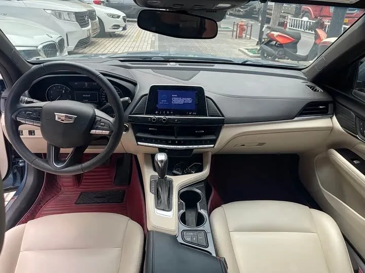 CADILLAC CT4 25T FASHION EDITION 2023