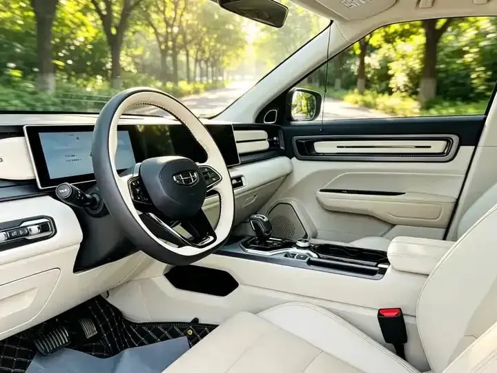 GEELY ICON 2023