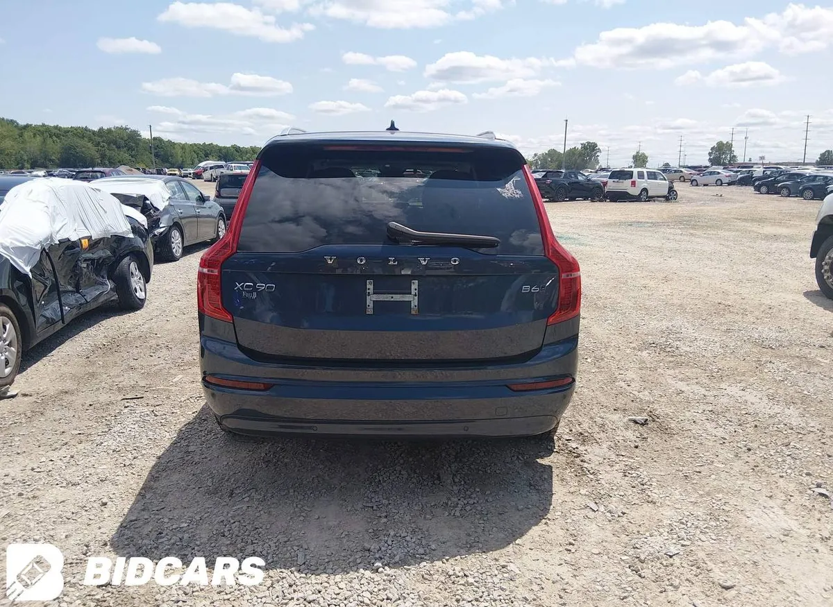 VOLVO XC90 2022