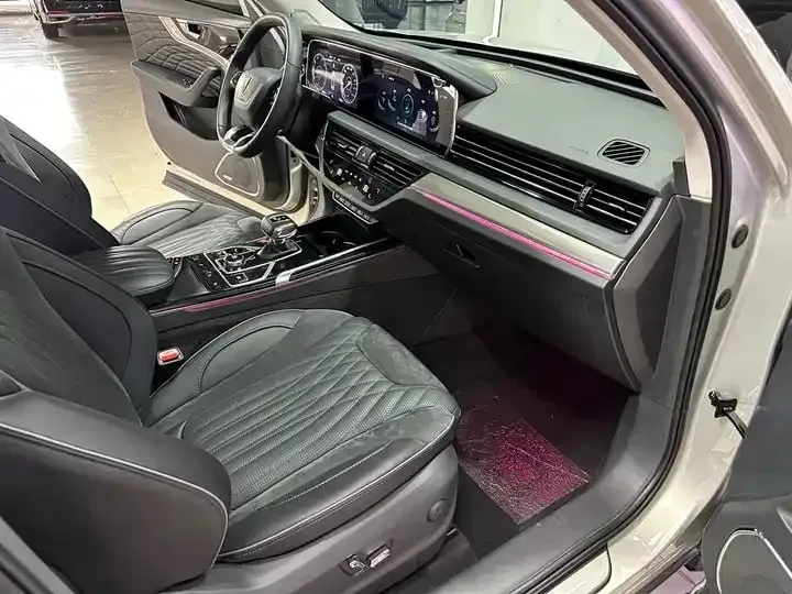HONGQI HS5 2022