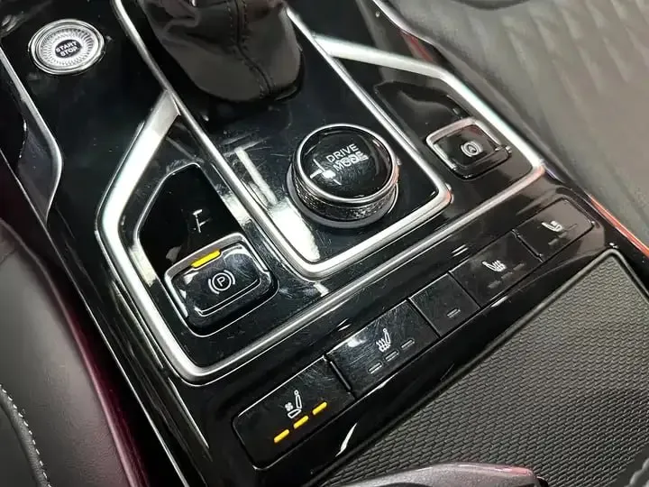 HONGQI HS5 2022