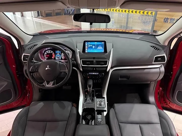 MITSUBISHI ECLIPSE CROSS 2022