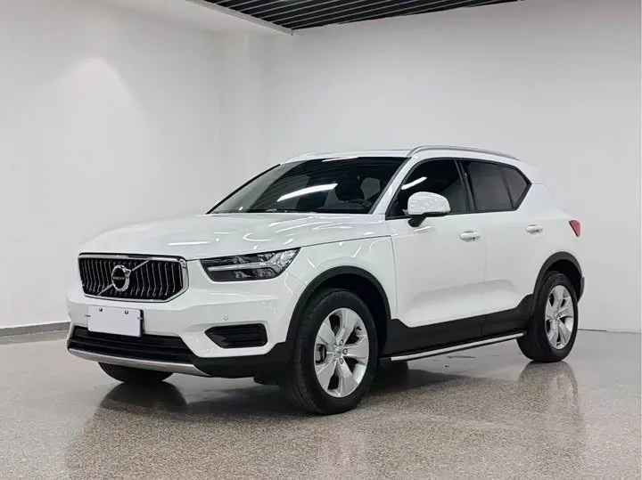 VOLVO XC40 T4 AWD SMART 2022