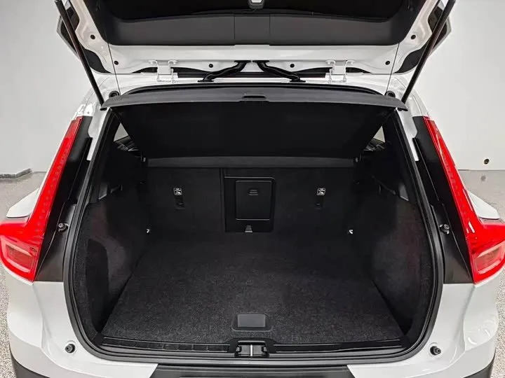 VOLVO XC40 T4 AWD SMART 2022