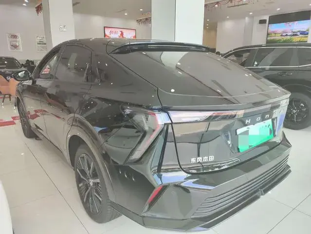 HONDA ENS2 GLOWING EDITION 2026