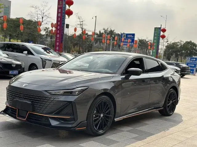 CHANGAN UNI-V 2022