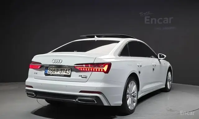 AUDI A6 2021