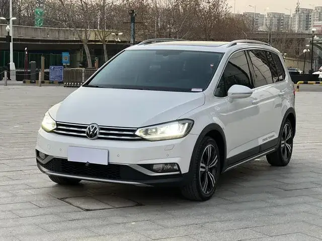 VOLKSWAGEN TOURAN L 2021
