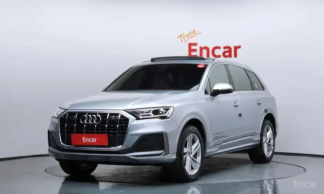 AUDI Q7 2022