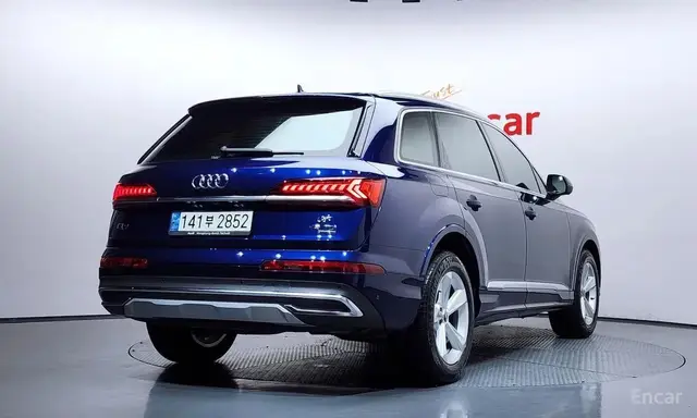 AUDI Q7 2022