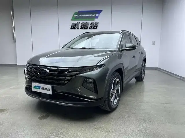 HYUNDAI TUCSON 2023