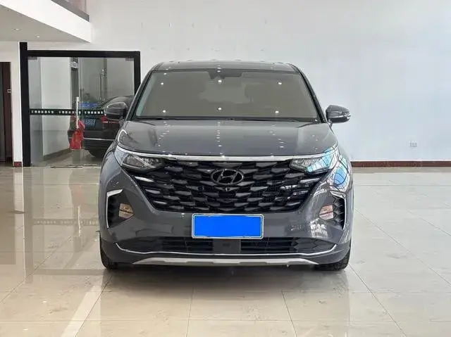 HYUNDAI CUSTO 380TGDI LUX PREMIUM 2022