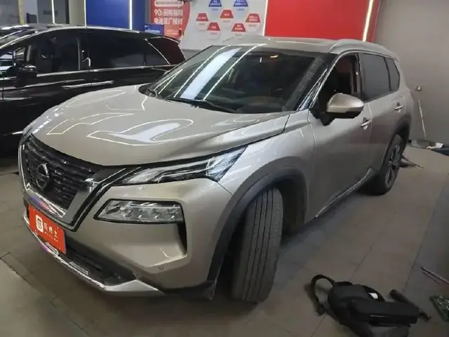 NISSAN X-TRAIL 2021