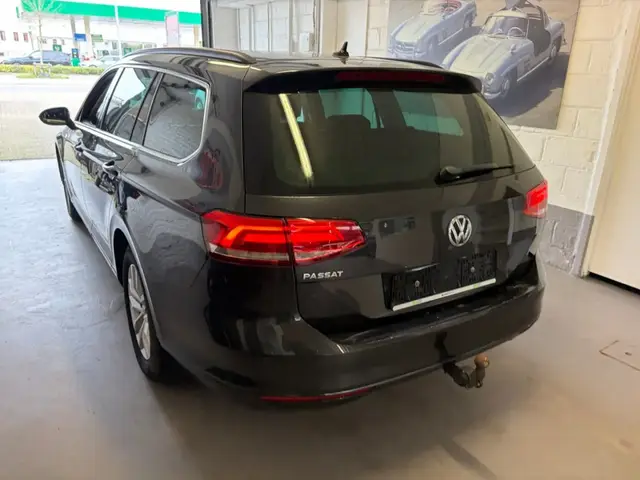 VOLKSWAGEN PASSAT B8 COMFORTLINE 2018