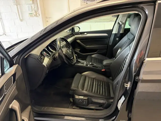 VOLKSWAGEN PASSAT B8 COMFORTLINE 2018