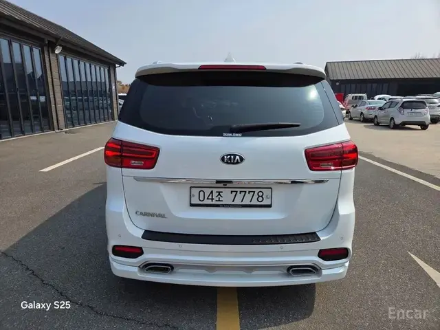 KIA CARNIVAL NOBLESSE 2018