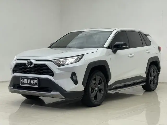 TOYOTA RAV4 2022