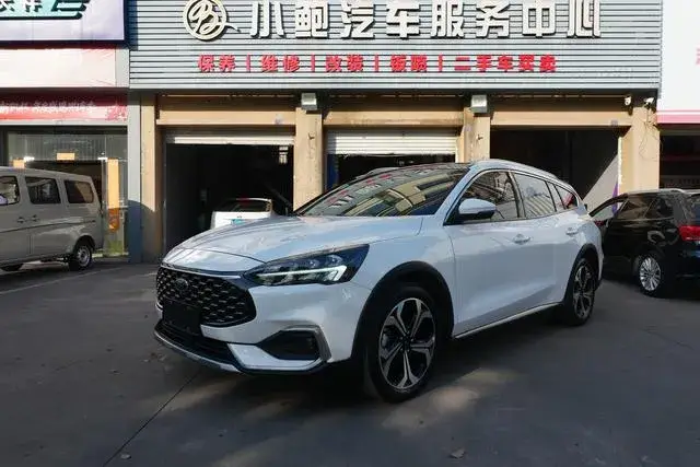 FORD FOCUS ECOBOOST 180 SHOOTING 2022