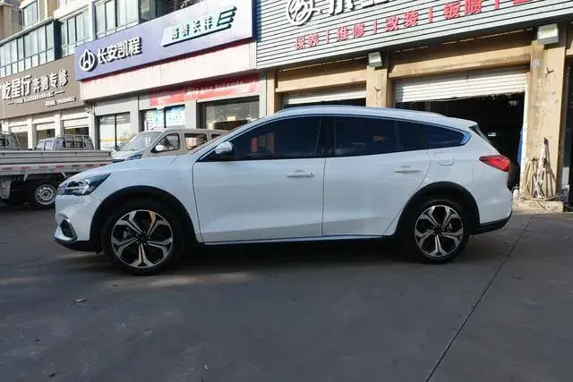 FORD FOCUS ECOBOOST 180 SHOOTING 2022