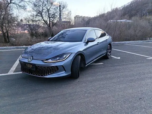 VOLKSWAGEN LAMANDO L 280TSI DSG 2022