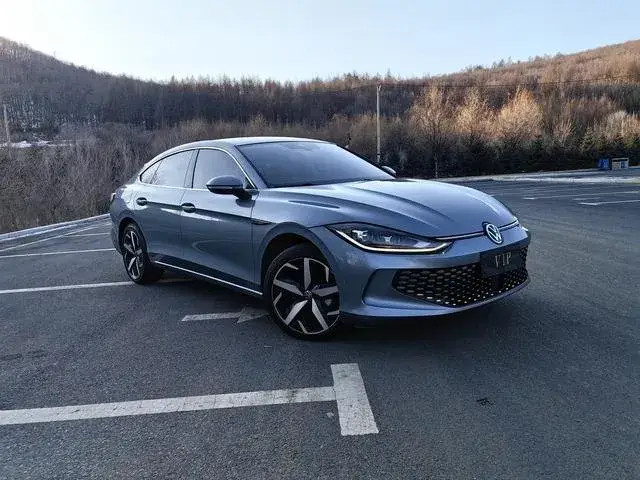 VOLKSWAGEN LAMANDO L 280TSI DSG 2022