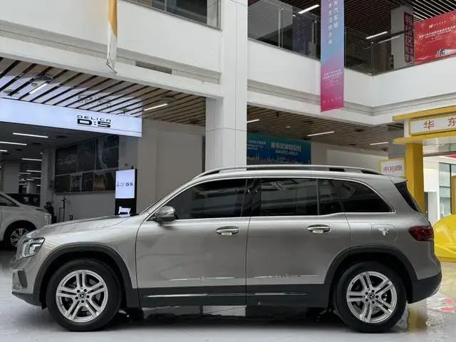 MERCEDES-BENZ GLB FACELIFT GLB 200 2023