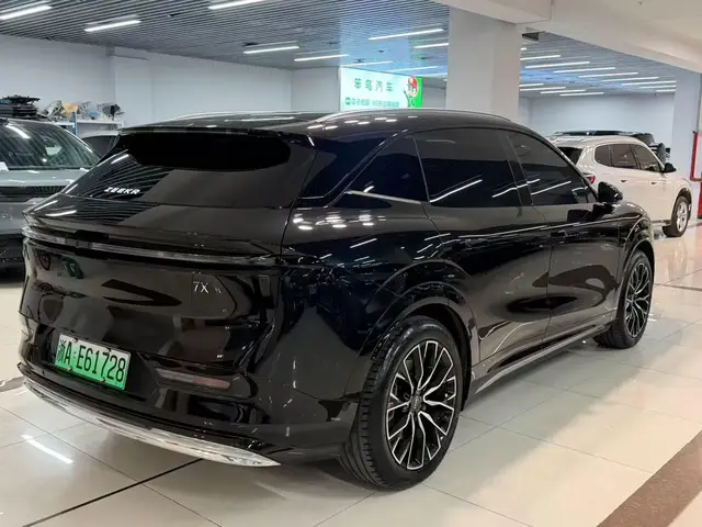 ZEEKR 7X LONG-RANGE 4WD INTELLIGENT 2025