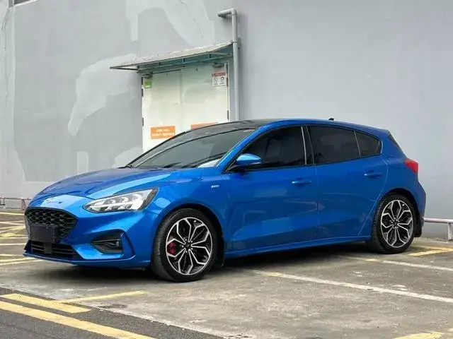 FORD FOCUS HATCHBACK ECOBOOST 180 2021