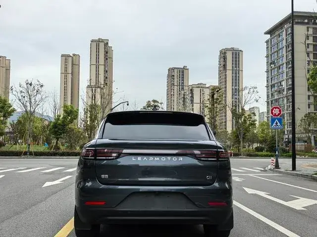 LEAPMOTOR C11 VERSION C11 PURE ELECTRIC VERSION 2025