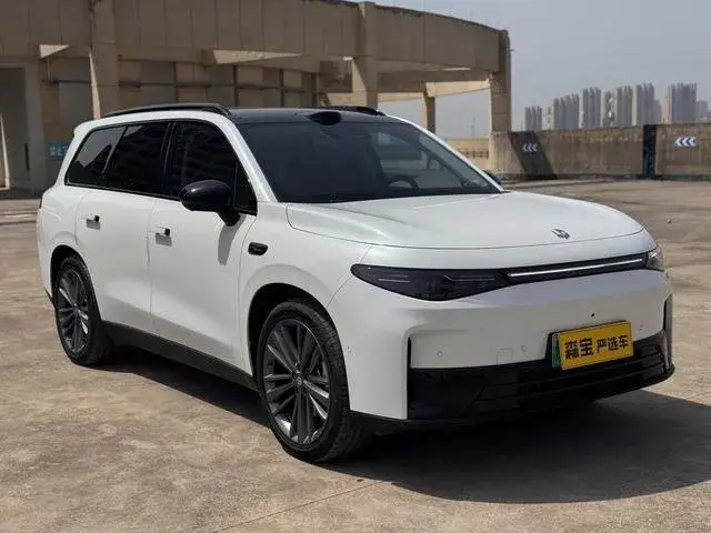 LEAPMOTOR C16 VERSION C16 PURE ELECTRIC VERSION 2025