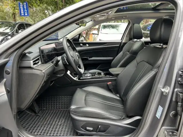 KIA K5 2022