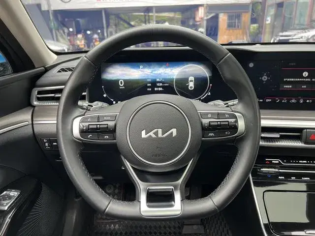 KIA K5 2022