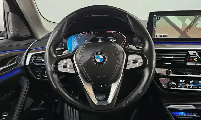 BMW 5 SERIES LUXURY 2022
