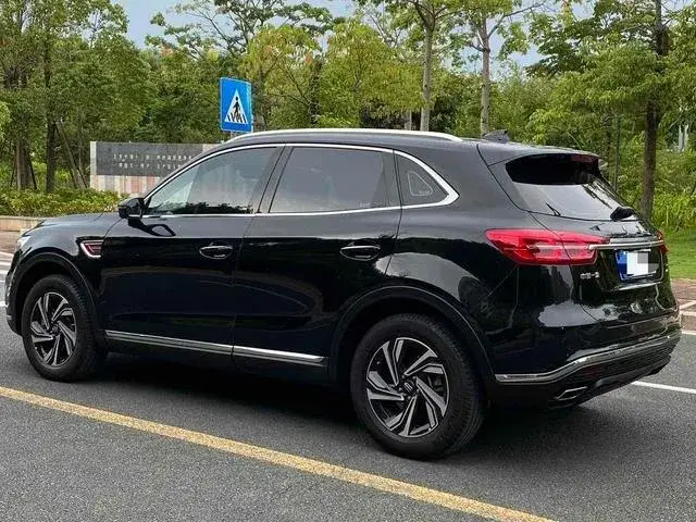HONGQI HS5 2022