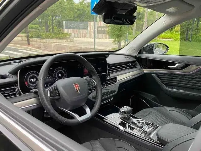 HONGQI HS5 2022