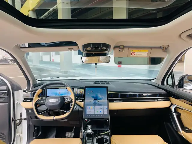 GEELY BOYUE L PREMIUM 2023
