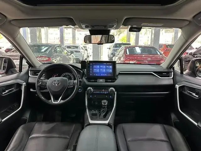 TOYOTA RAV4 2023