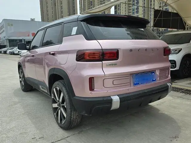 GEELY ICON 2023