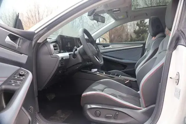 VOLKSWAGEN LAMANDO L 280TSI DSG 2023