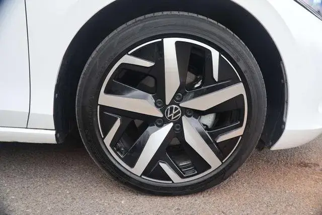 VOLKSWAGEN LAMANDO L 280TSI DSG 2023