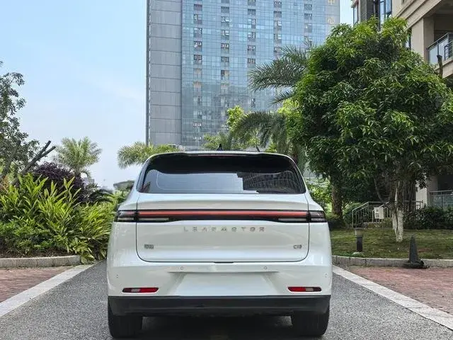 LEAPMOTOR C10 VERSION C10 PURE ELECTRIC VERSION 2025