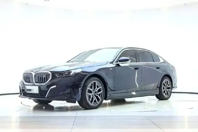 BMW I5 2025