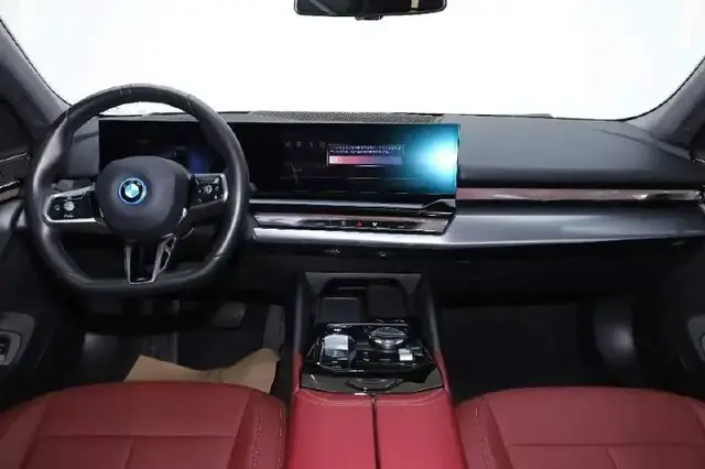 BMW I5 2025