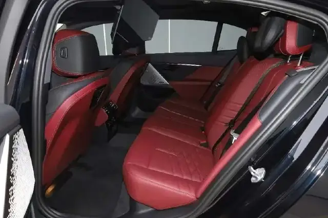 BMW I5 2025