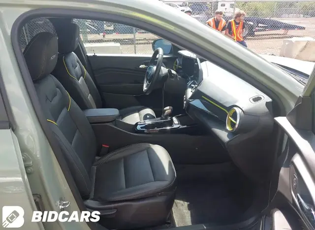 CHEVROLET TRAX 2023