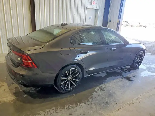 VOLVO S60 2022