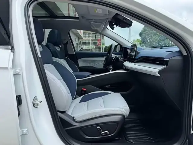 GEELY PREFACE PREMIUM 2023