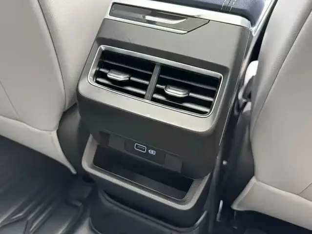 GEELY PREFACE PREMIUM 2023