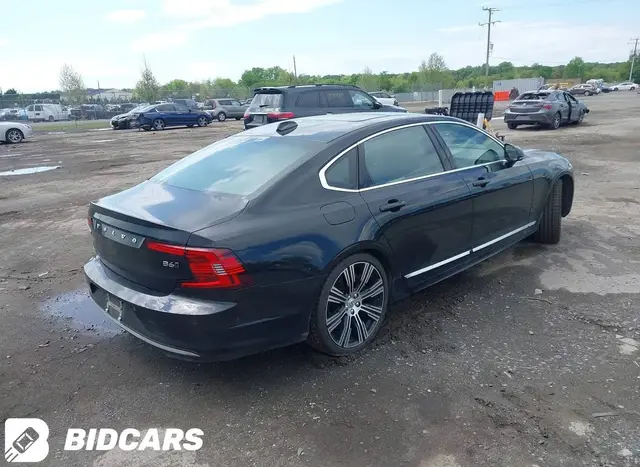 VOLVO S90 2023